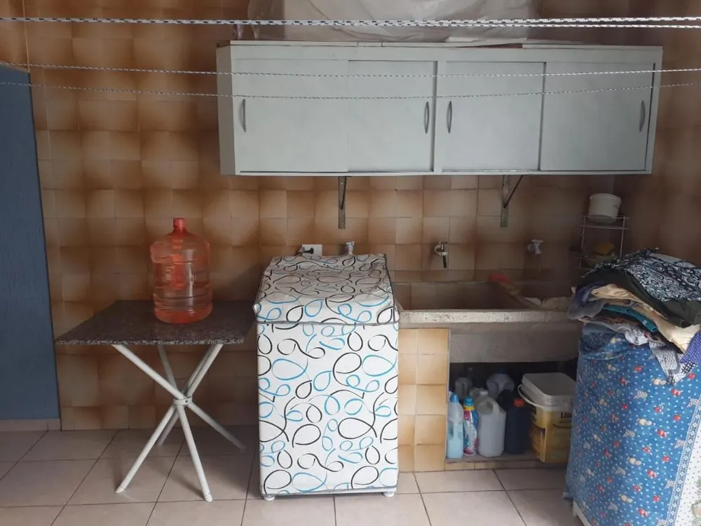 Casa, 3 quartos, 247 m² - Foto 2
