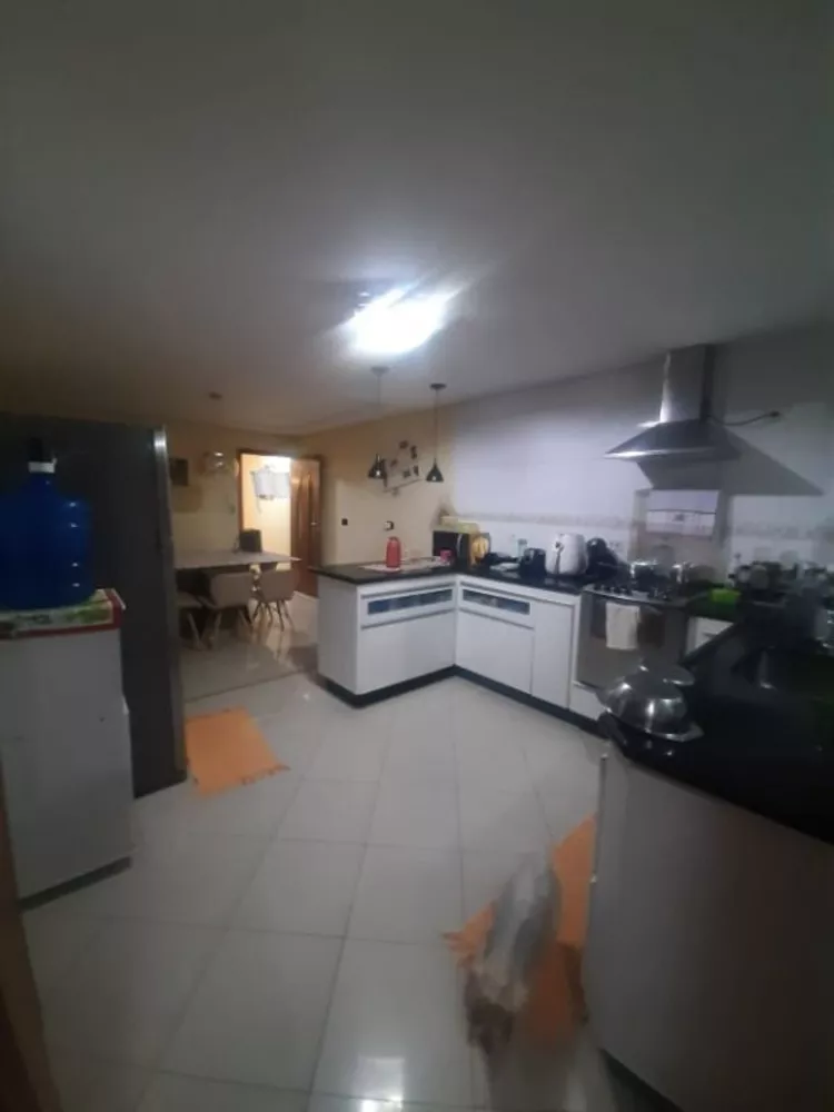 Sobrado à venda com 3 quartos, 168m² - Foto 3