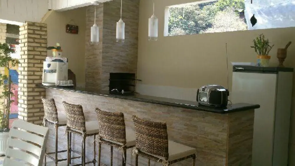 Casa, 6 quartos, 300 m² - Foto 1