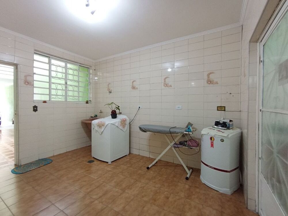 Sobrado, 3 quartos, 357 m² - Foto 2