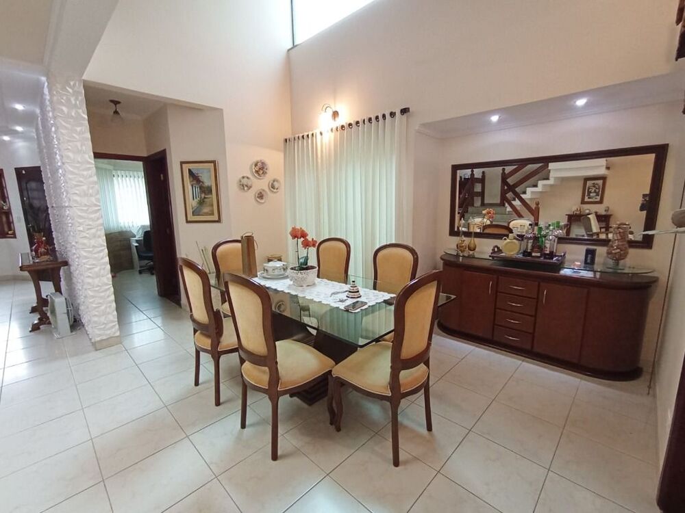 Sobrado, 3 quartos, 286 m² - Foto 2