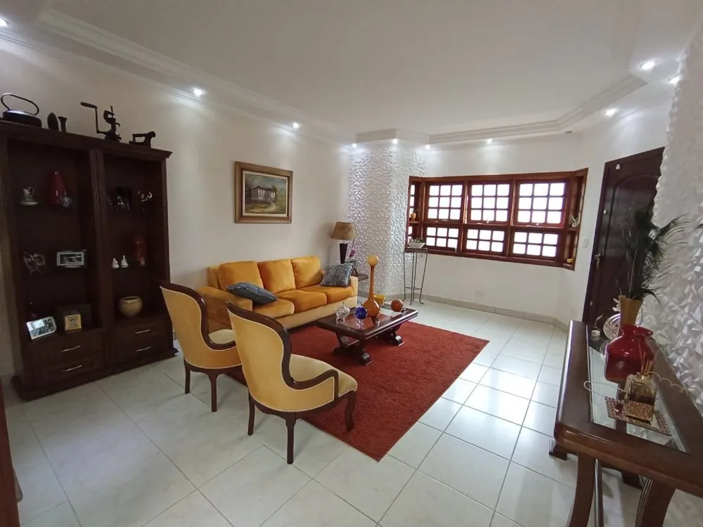 Sobrado, 3 quartos, 286 m² - Foto 2