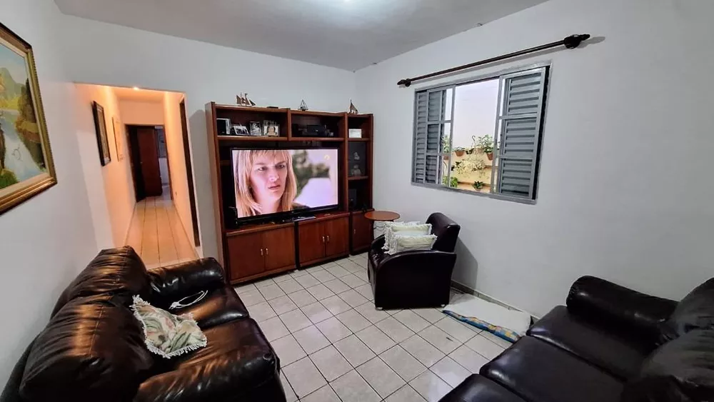 Sobrado à venda com 4 quartos, 168m² - Foto 1