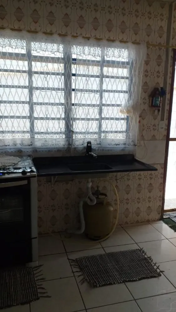 Casa, 2 quartos, 242 m² - Foto 4