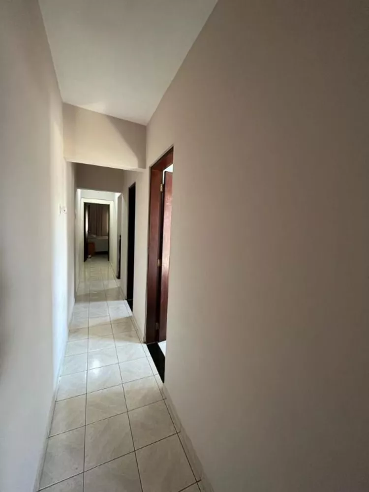 Sobrado à venda com 4 quartos, 200m² - Foto 9