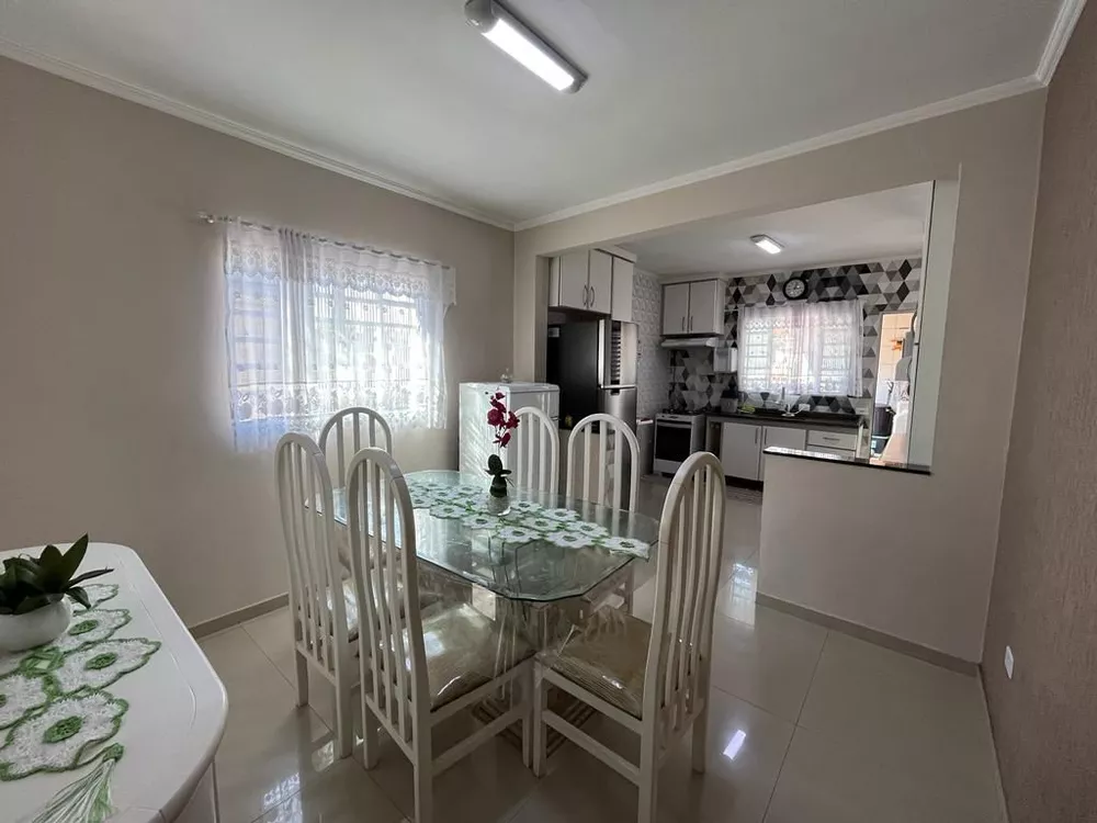 Sobrado à venda com 4 quartos, 200m² - Foto 4