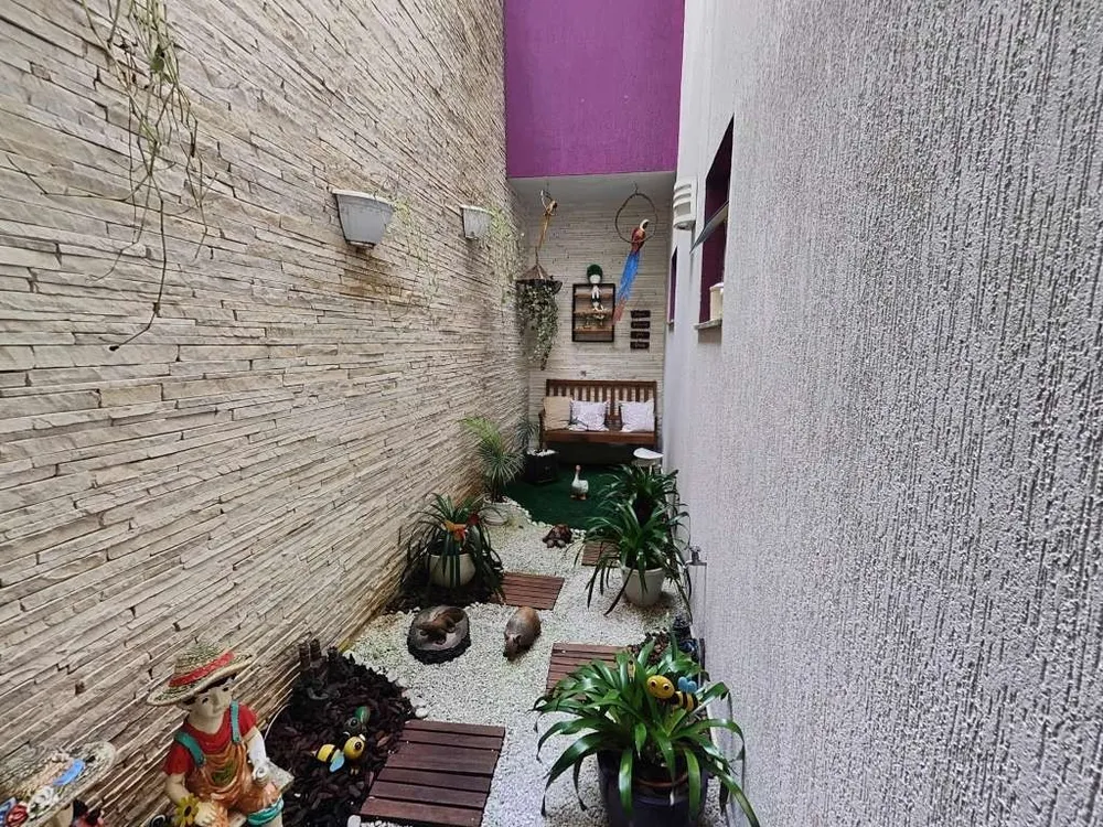 Sobrado, 3 quartos, 258 m² - Foto 2