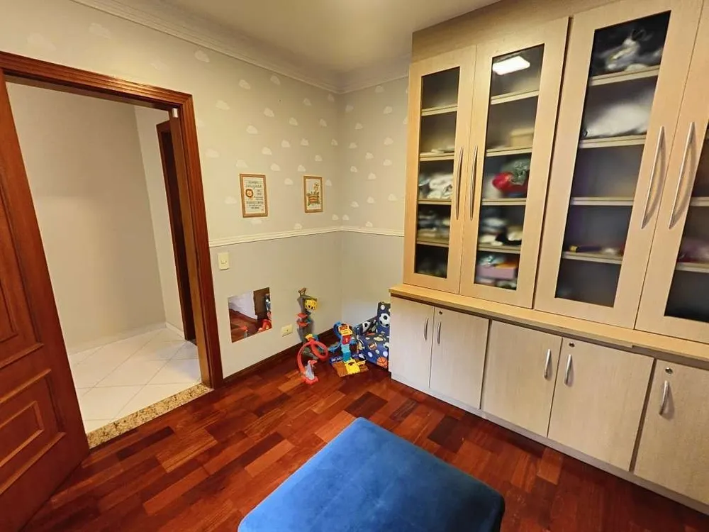 Sobrado, 3 quartos, 258 m² - Foto 2