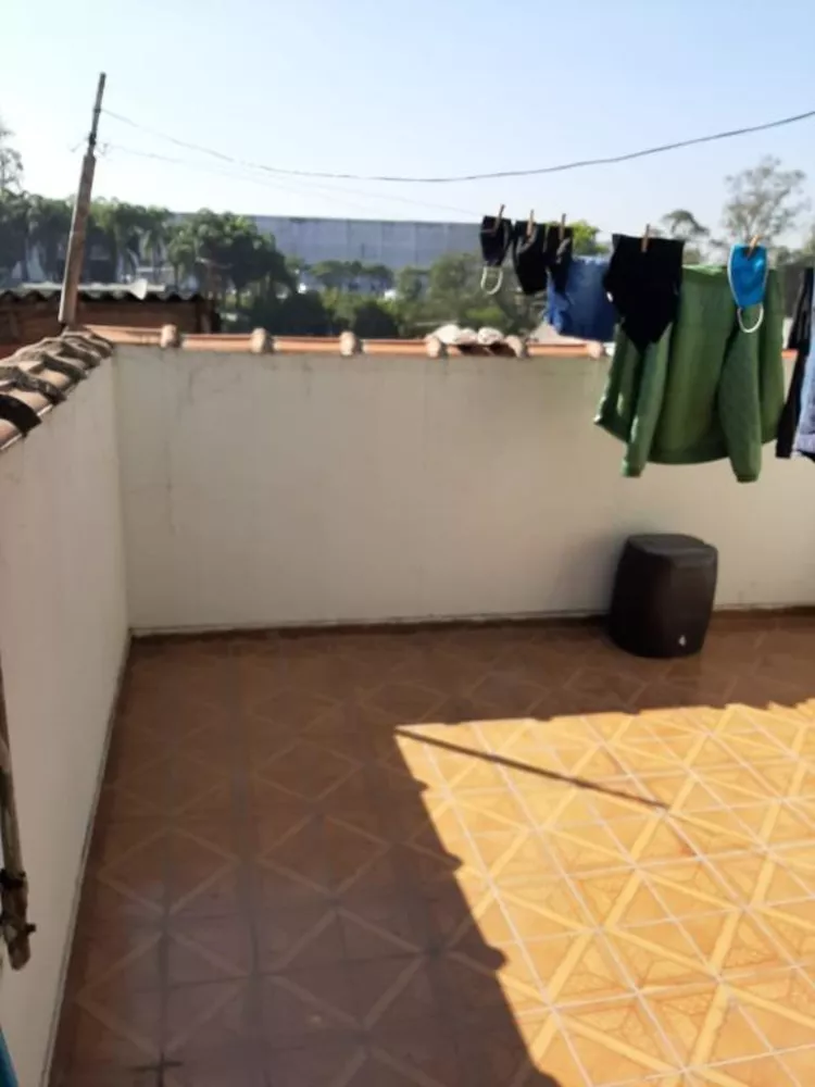 Sobrado à venda com 3 quartos, 304m² - Foto 3