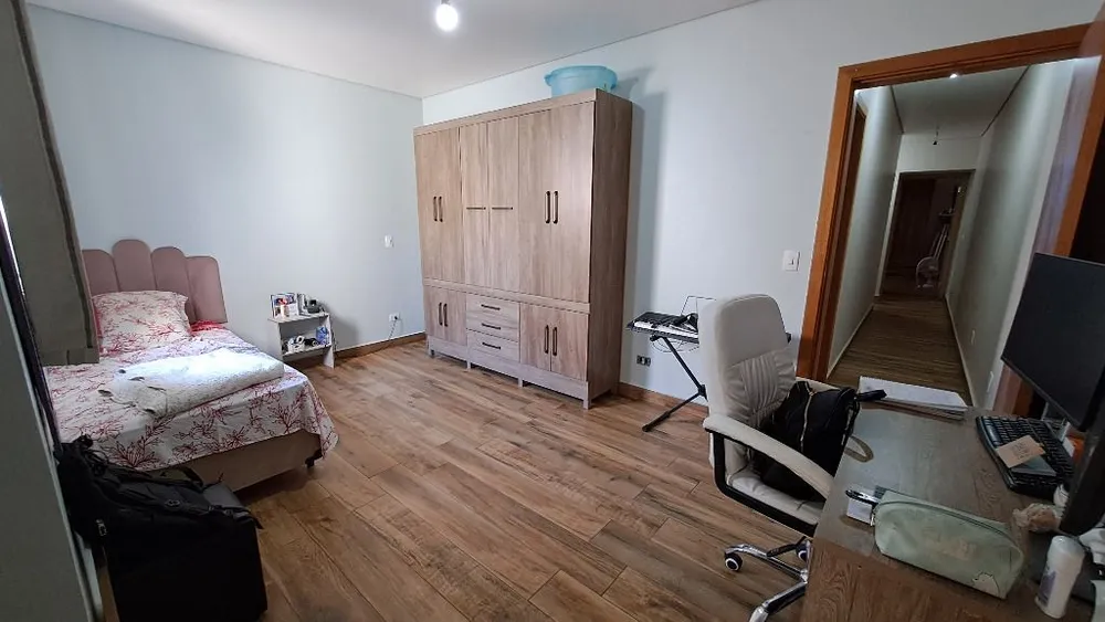 Sobrado, 3 quartos, 243 m² - Foto 2