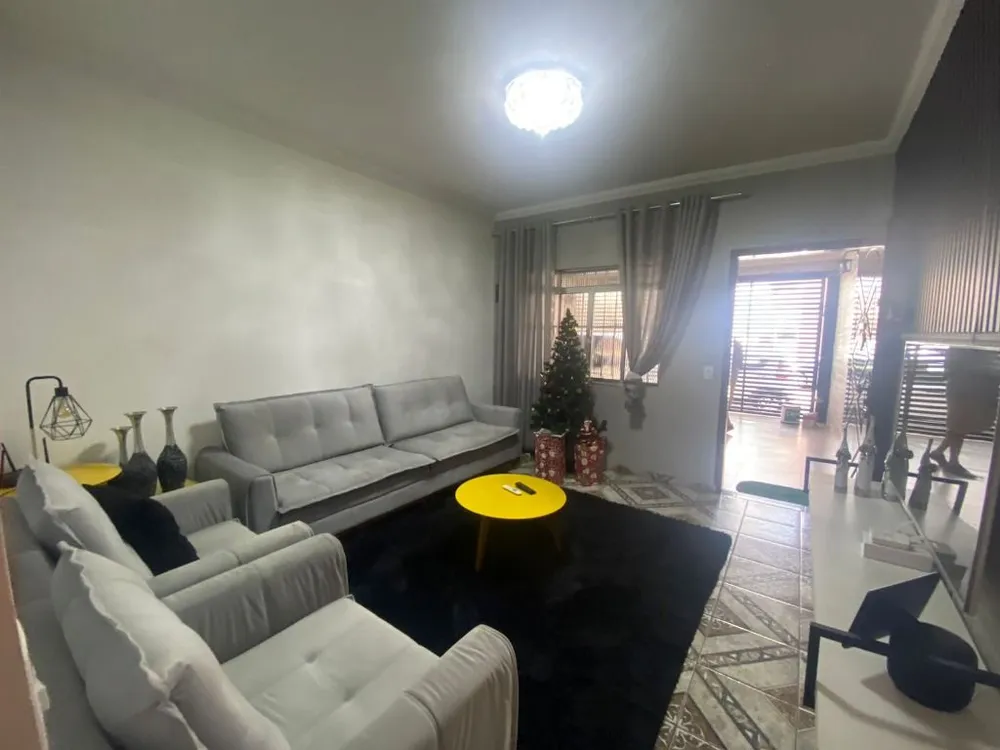 Sobrado, 4 quartos, 201 m² - Foto 1