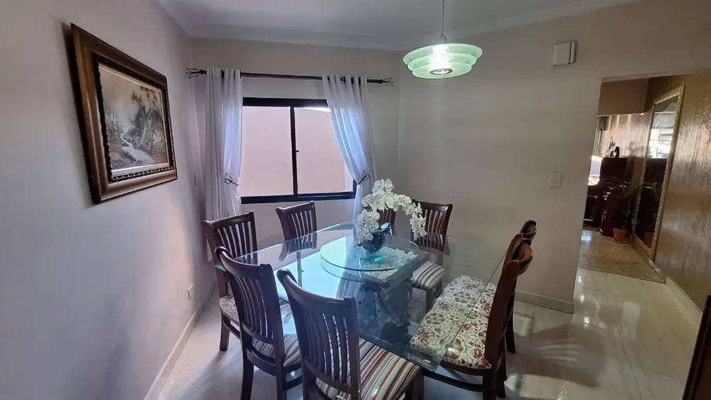 Sobrado, 3 quartos, 256 m² - Foto 1