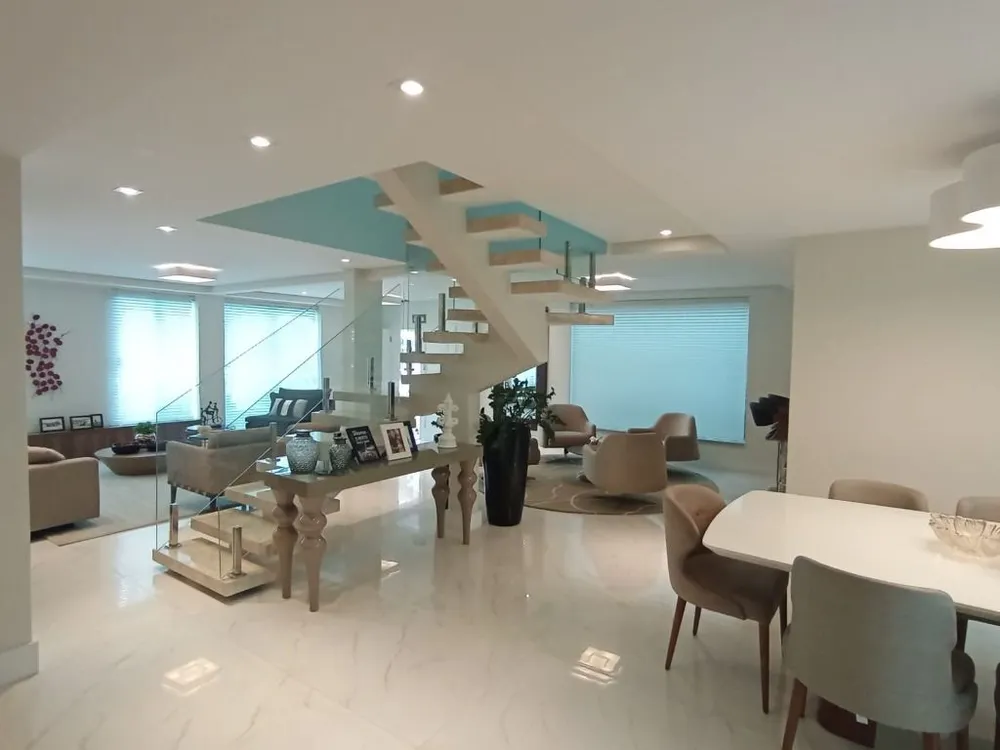 Sobrado, 5 quartos, 502 m² - Foto 1
