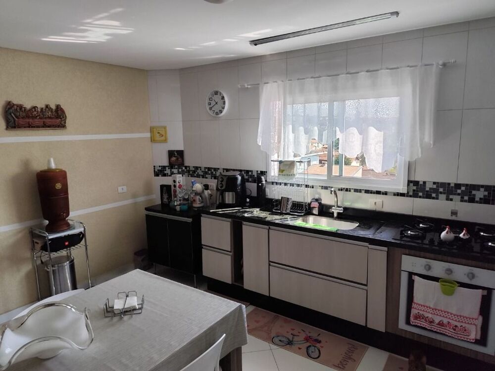 Sobrado, 3 quartos, 228 m² - Foto 1