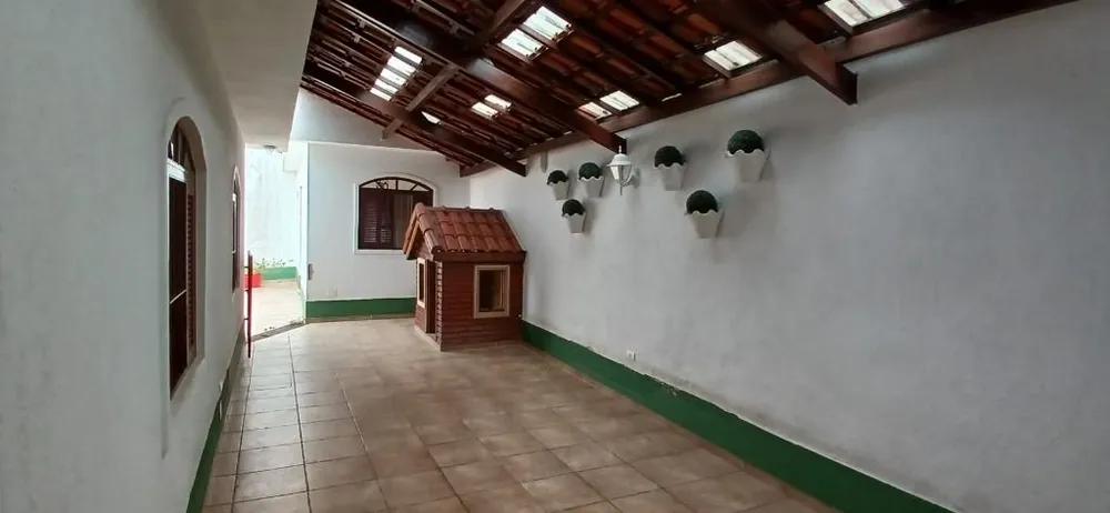 Casa, 3 quartos, 224 m² - Foto 12