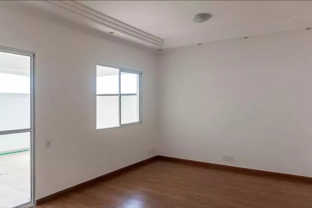 Sobrado à venda com 3 quartos, 115m² - Foto 2