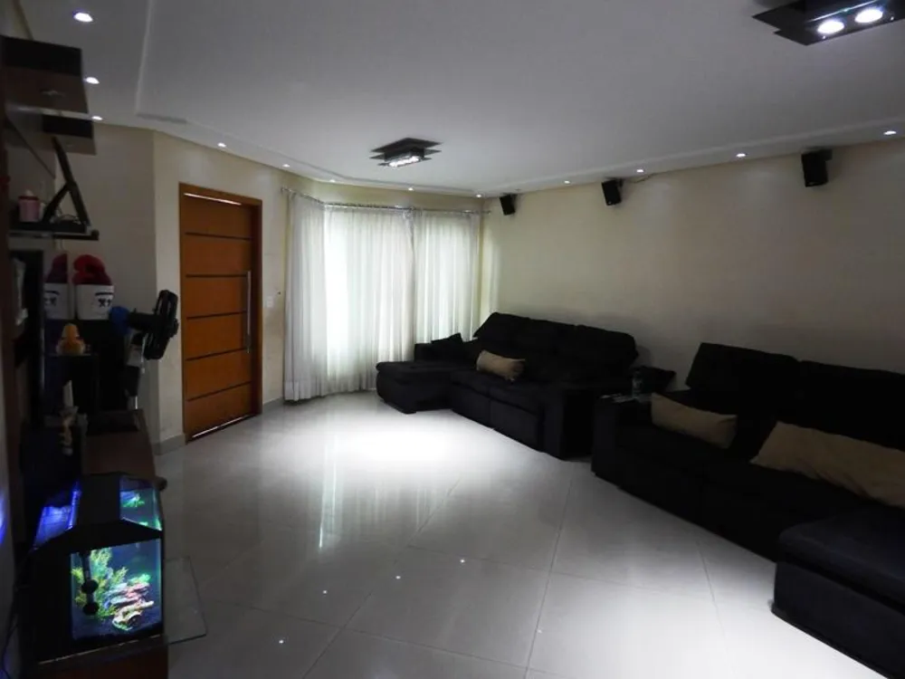 Sobrado, 3 quartos, 272 m² - Foto 1