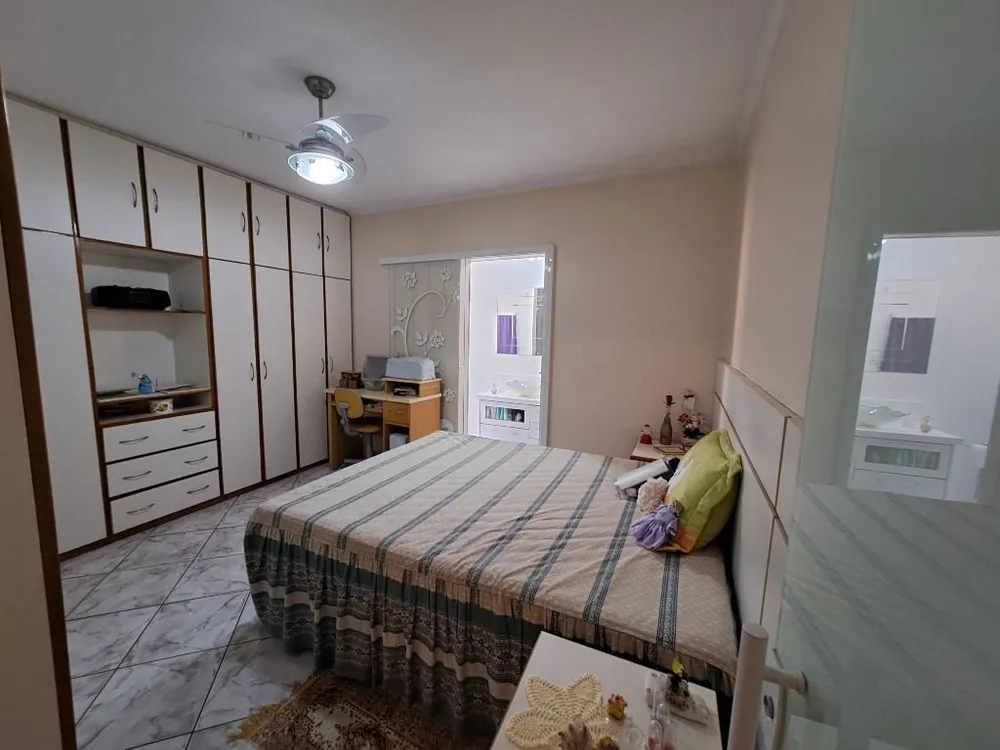 Sobrado, 4 quartos, 244 m² - Foto 1