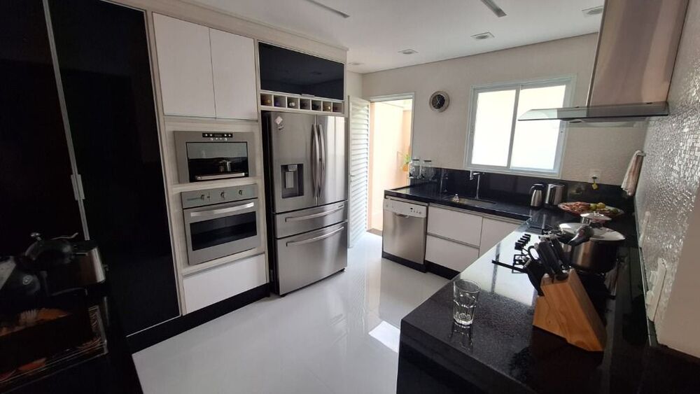 Sobrado, 3 quartos, 242 m² - Foto 7