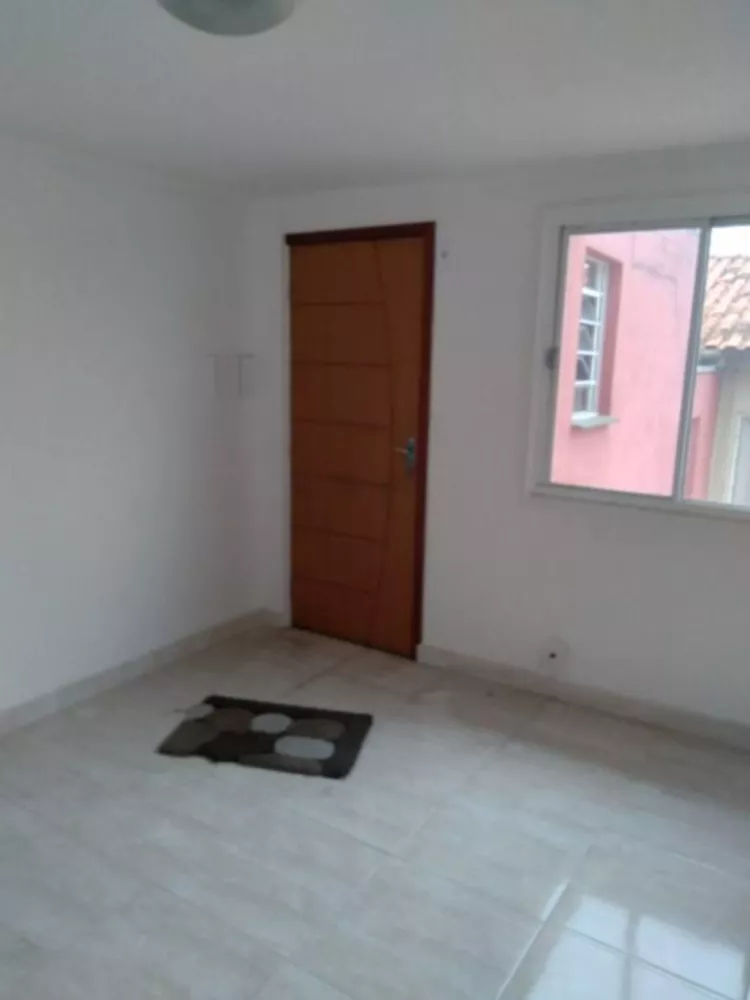 Apartamento à venda com 2 quartos, 45m² - Foto 1