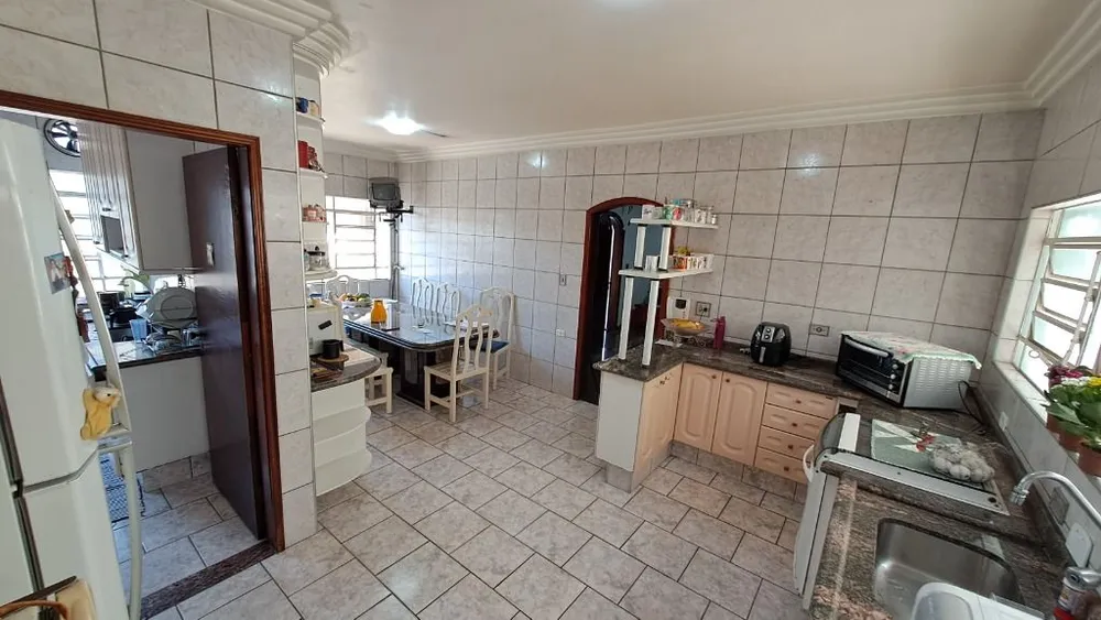 Sobrado, 3 quartos, 381 m² - Foto 2
