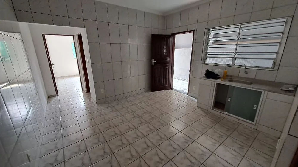 Casa, 4 quartos, 237 m² - Foto 3