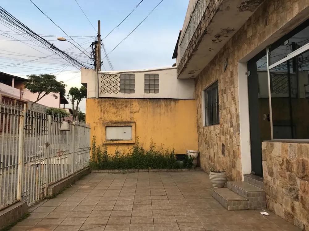 Sobrado, 3 quartos, 245 m² - Foto 1