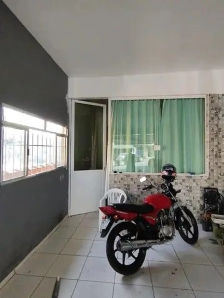 Casa, 5 quartos, 200 m² - Foto 1