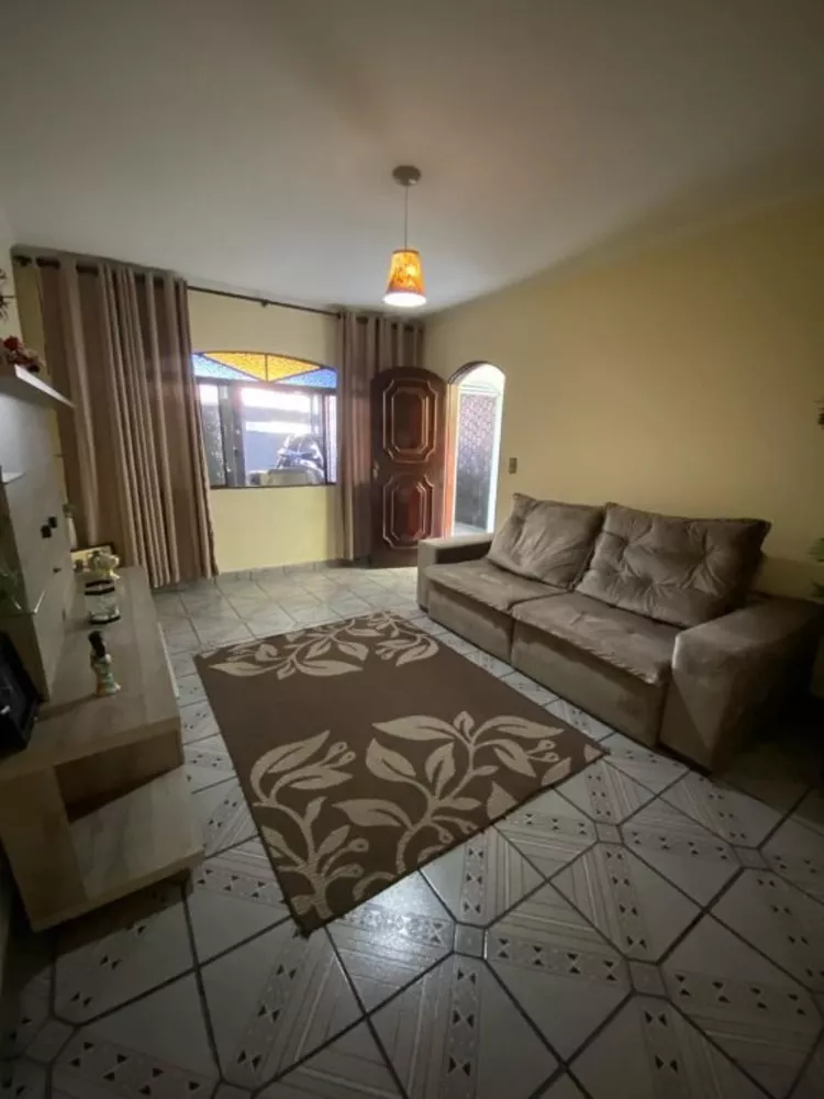 Sobrado, 3 quartos, 238 m² - Foto 1