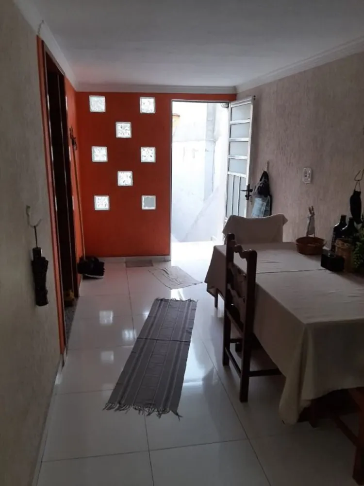 Casa, 3 quartos, 180 m² - Foto 2