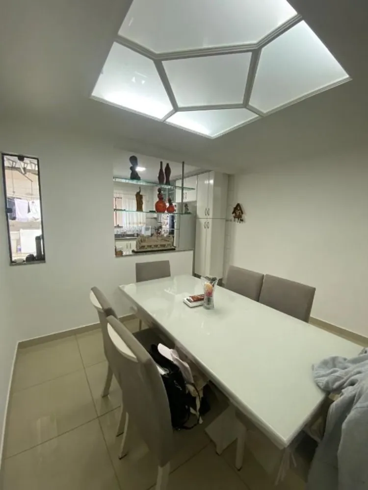 Sobrado, 3 quartos, 184 m² - Foto 2