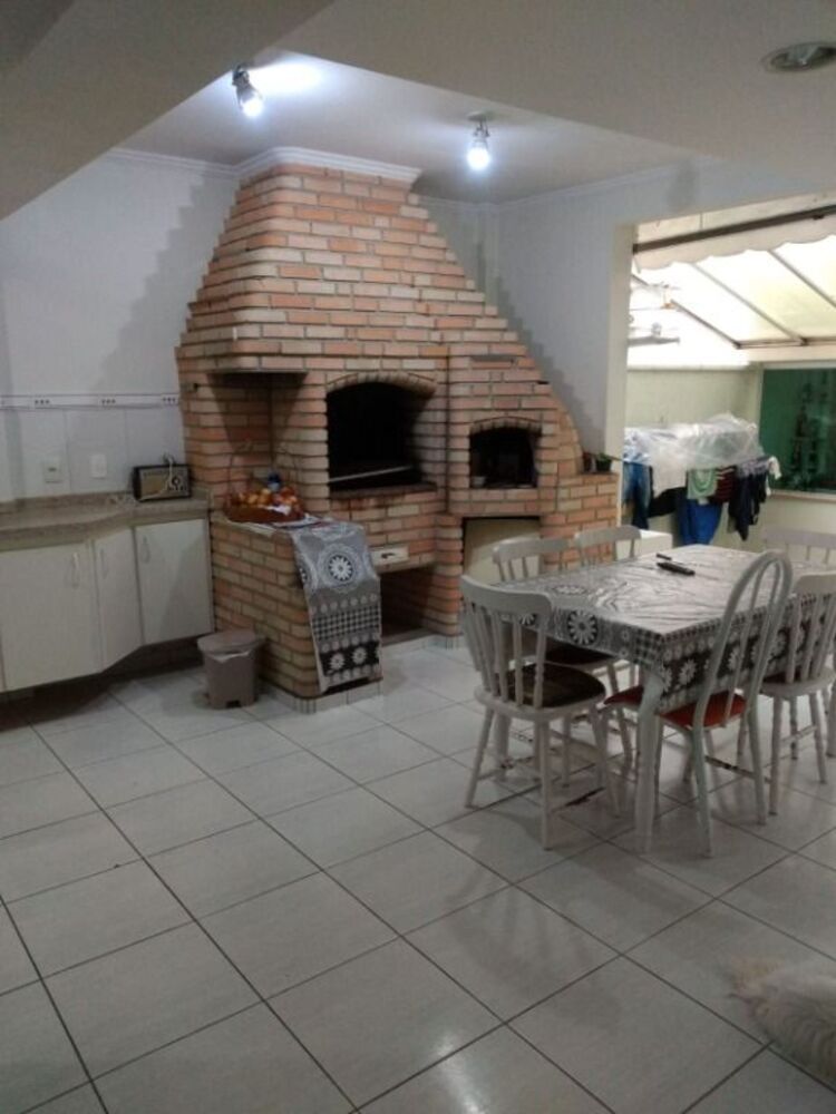 Sobrado, 3 quartos, 318 m² - Foto 2