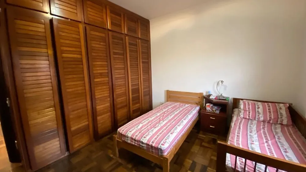 Casa, 3 quartos, 232 m² - Foto 3