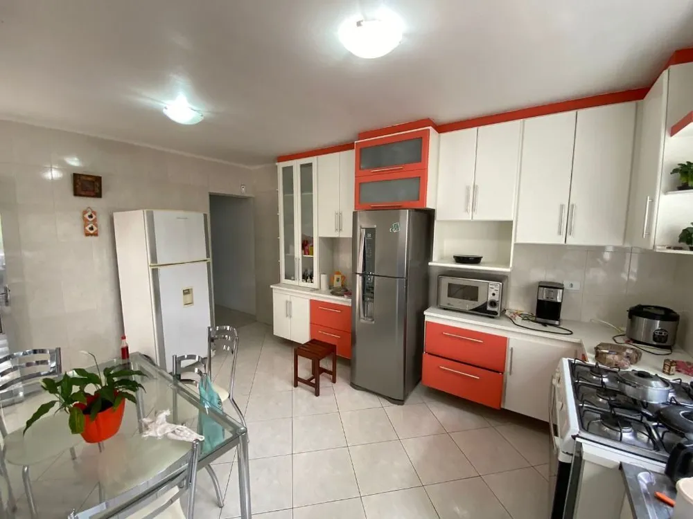 Sobrado, 3 quartos, 210 m² - Foto 2