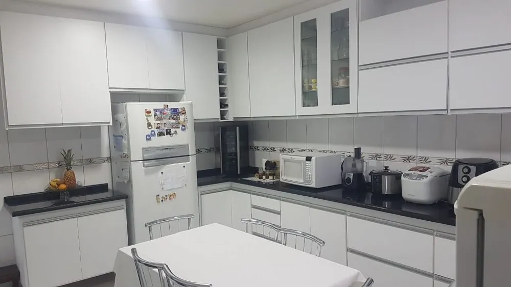 Sobrado, 4 quartos, 306 m² - Foto 2