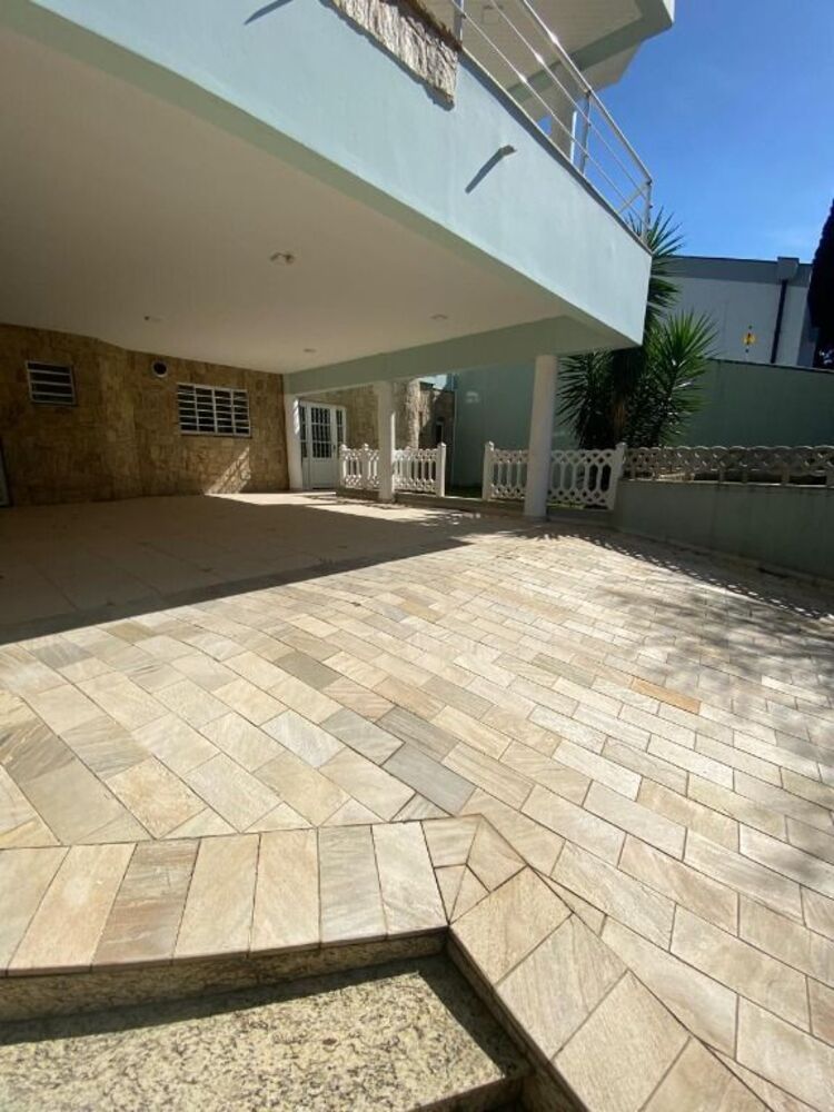 Sobrado, 3 quartos, 410 m² - Foto 1
