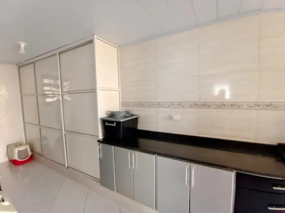 Casa, 3 quartos, 240 m² - Foto 4