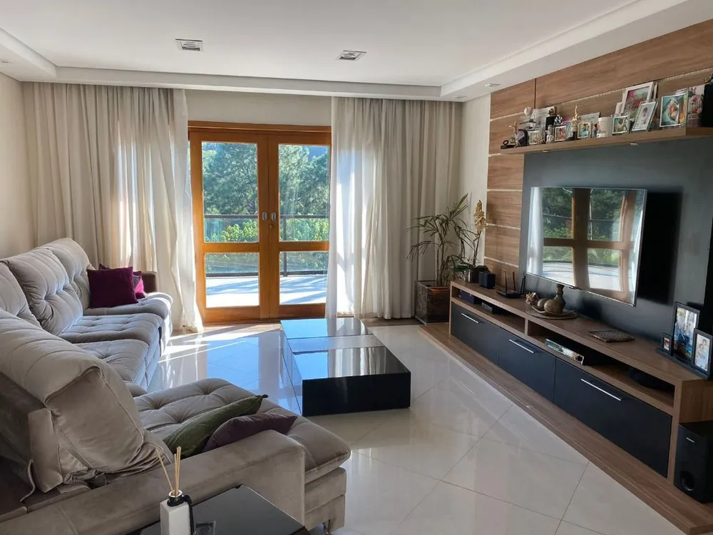 Sobrado, 3 quartos, 350 m² - Foto 1