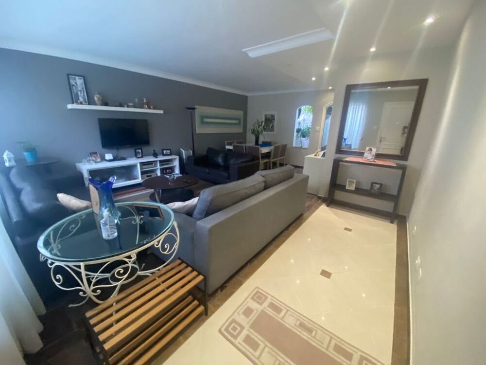 Casa, 3 quartos, 200 m² - Foto 4