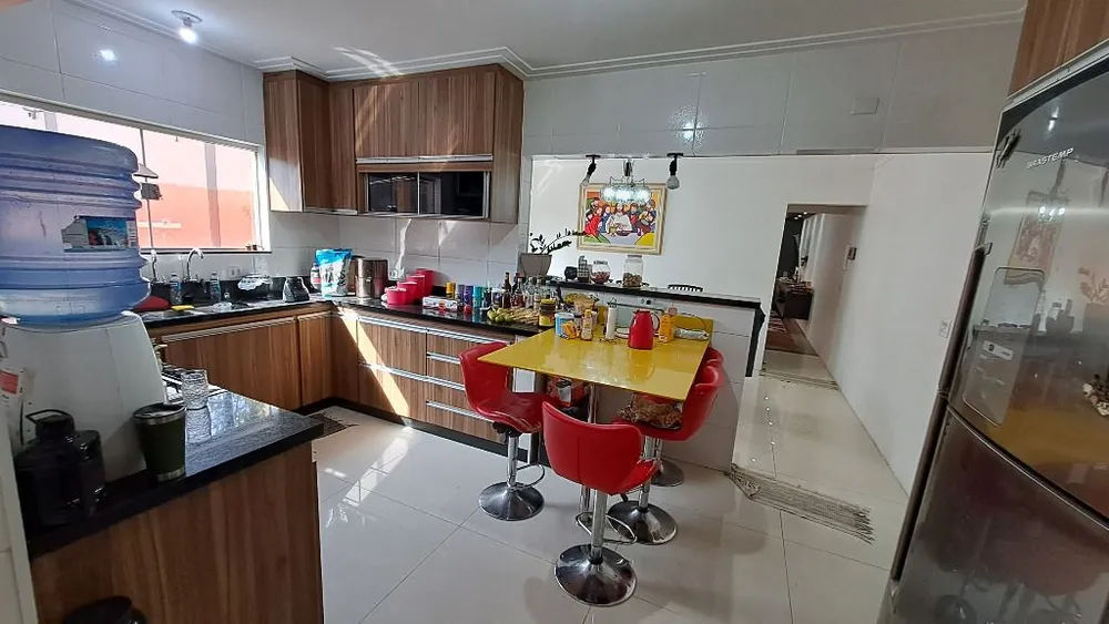 Sobrado, 3 quartos, 220 m² - Foto 3