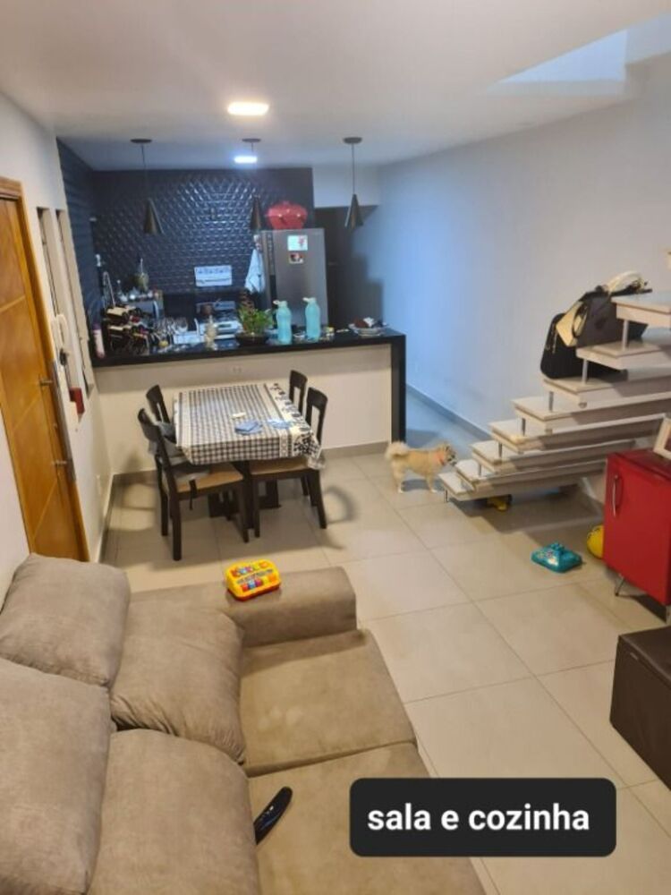 Sobrado, 2 quartos, 272 m² - Foto 1