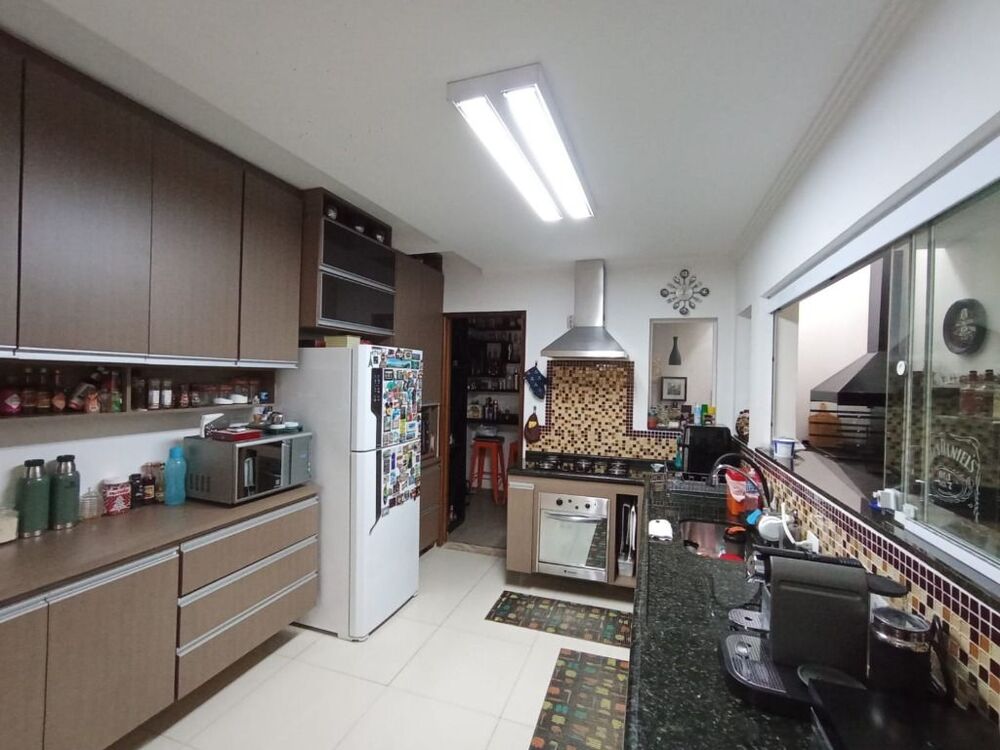 Sobrado, 3 quartos, 170 m² - Foto 1