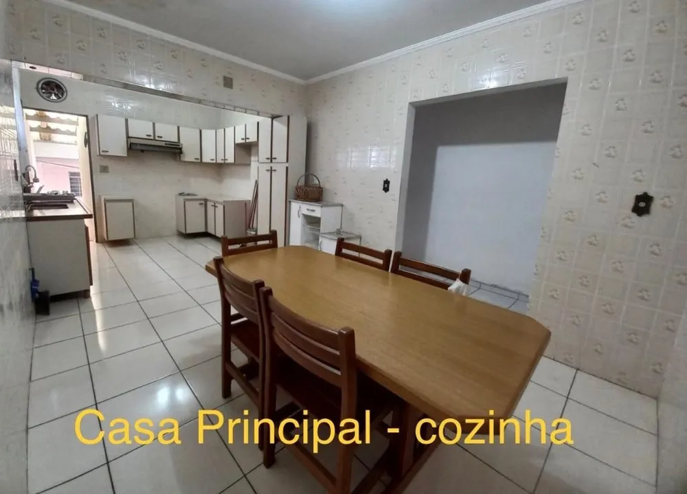 Casa, 3 quartos, 257 m² - Foto 1