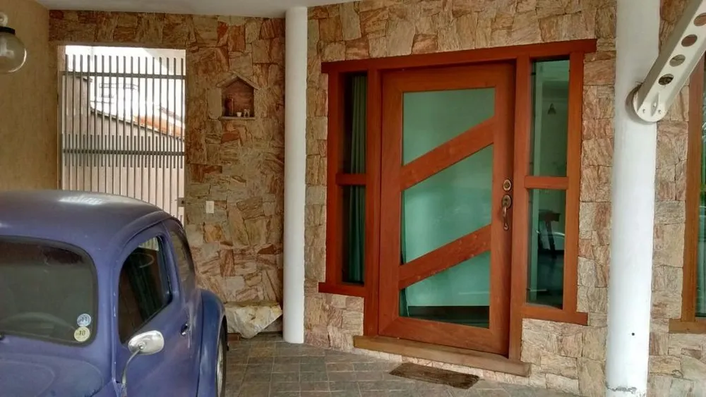 Casa, 3 quartos, 250 m² - Foto 1