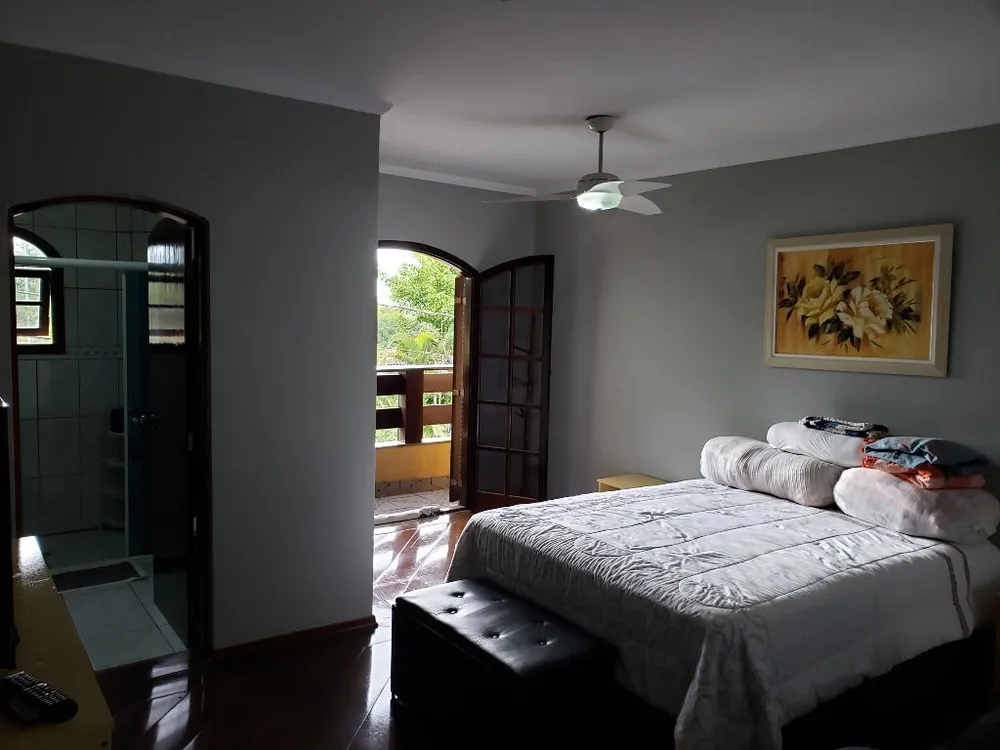 Sobrado, 4 quartos, 335 m² - Foto 1