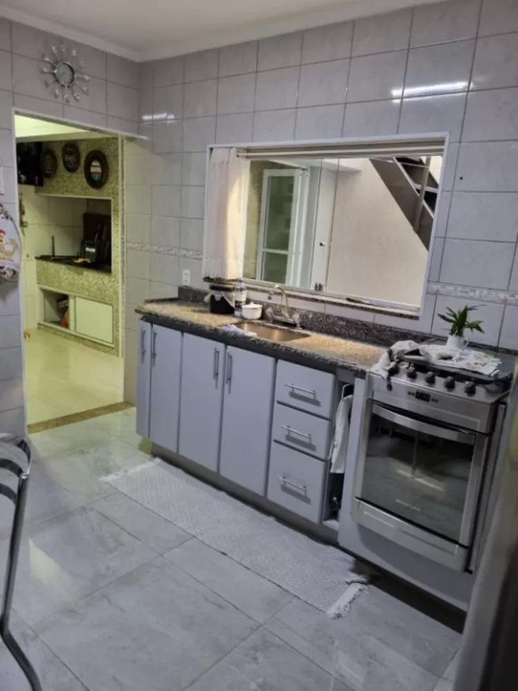 Sobrado à venda com 3 quartos, 113m² - Foto 4