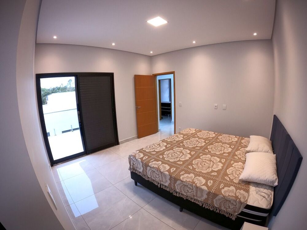 Sobrado, 3 quartos, 235 m² - Foto 1