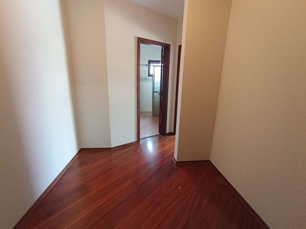 Sobrado, 3 quartos, 267 m² - Foto 1