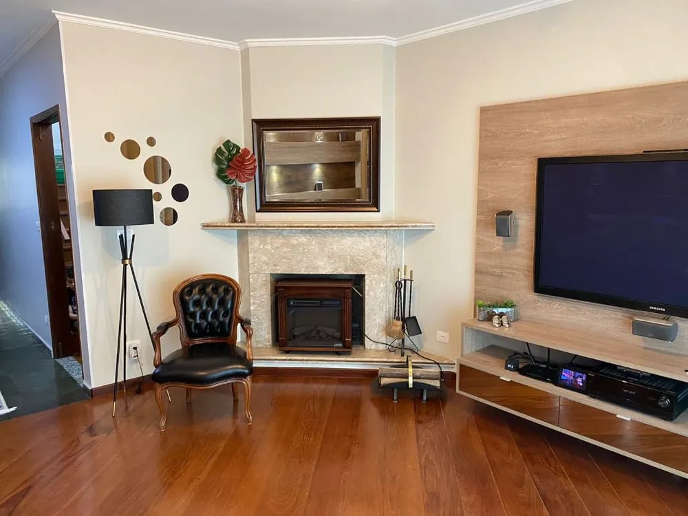 Sobrado, 3 quartos, 294 m² - Foto 1