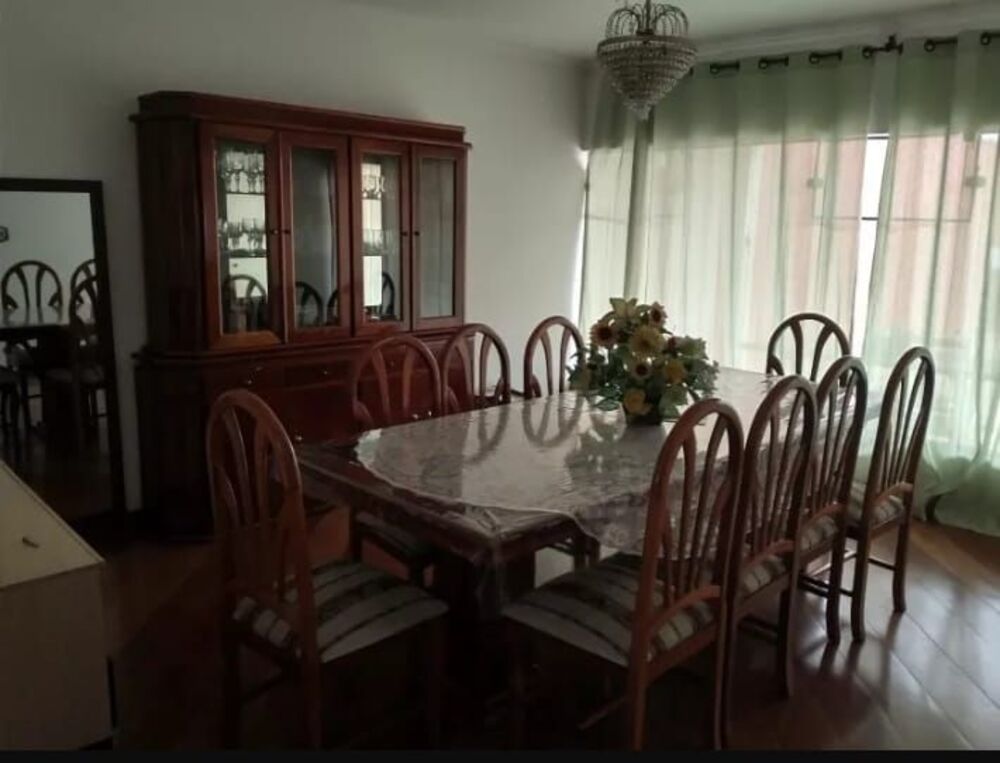 Sobrado, 3 quartos, 305 m² - Foto 1